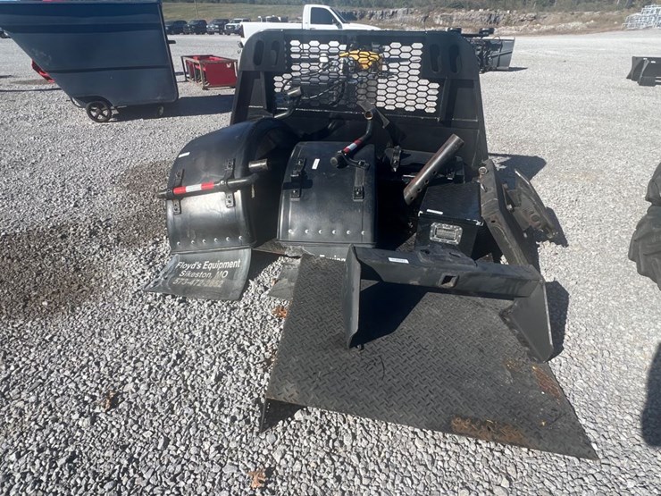 #29764-•-lot-of-truck-accessories-image-2