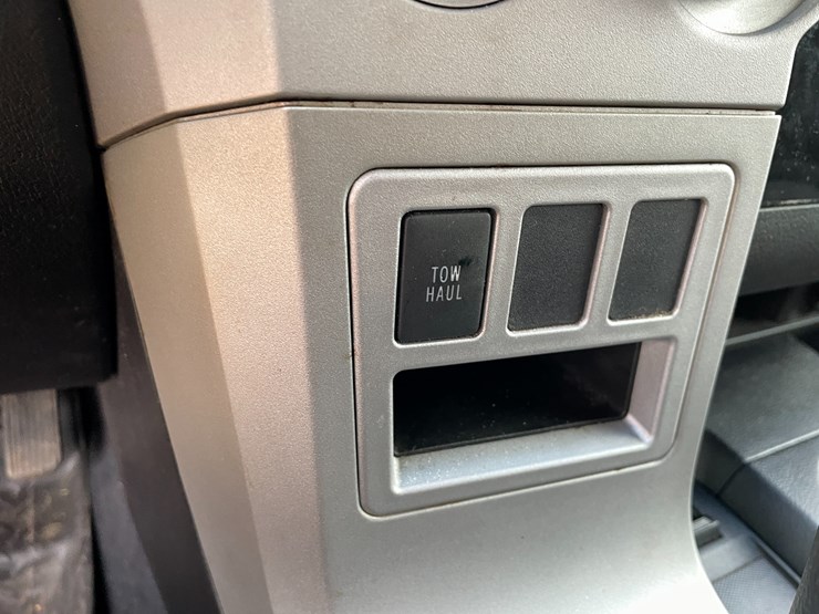 2007-toyota-tundra-sr5-image-87