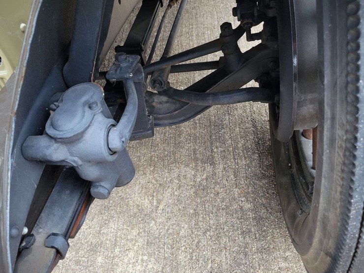 1928-pontiac-sedan-image-37