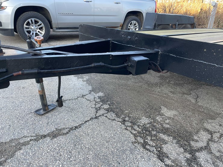 #1394-•-17'-tilt-deck-(no-title)-(of)-image-33