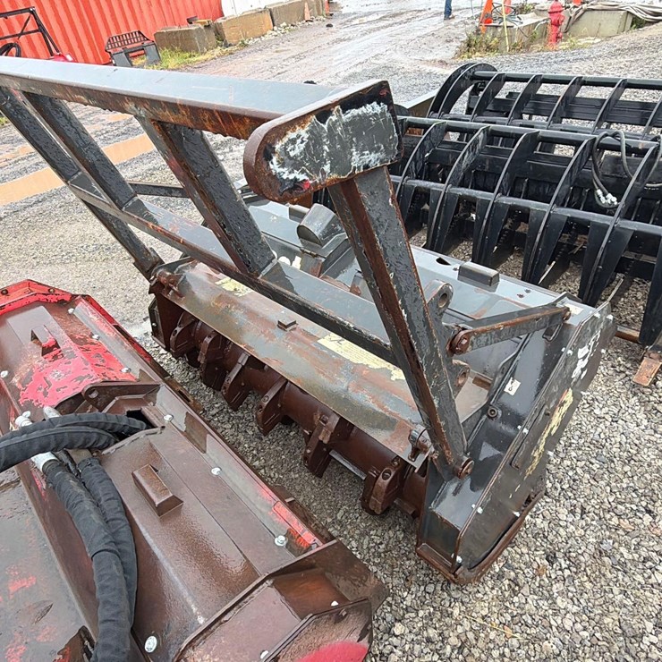 BOBCAT 61IN. DRUM MULCHER SKID STEER ATTACHMENT SN:N/A