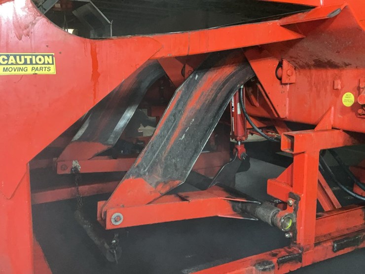 #116-•-morbark-log-trough-w/2way-kickers-image-15