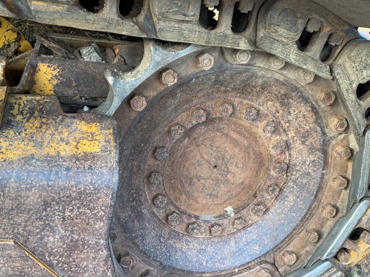 2016-deere-700k-image-33