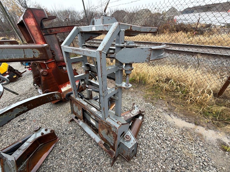 2018-ryan's-15in.-feller-bunching-shear-skid-steer-attachment-sn:n/a-skid-steer-attachment-image-3