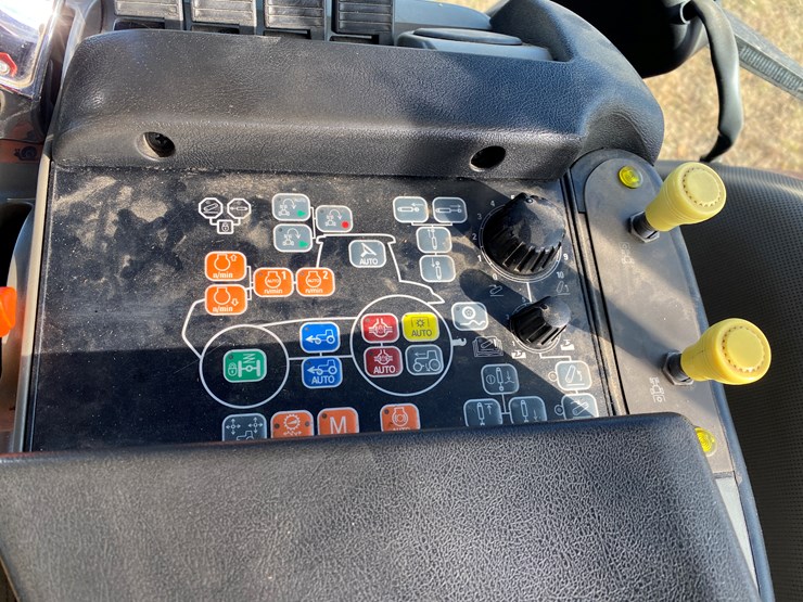 2014-case-ih-340-image-66