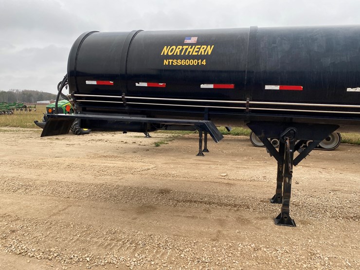 #1030-•-2014-northern-6000-gallon-semi-manure-tanker-trailer(has-wi-title)-(kewaunee,-wi)-image-18
