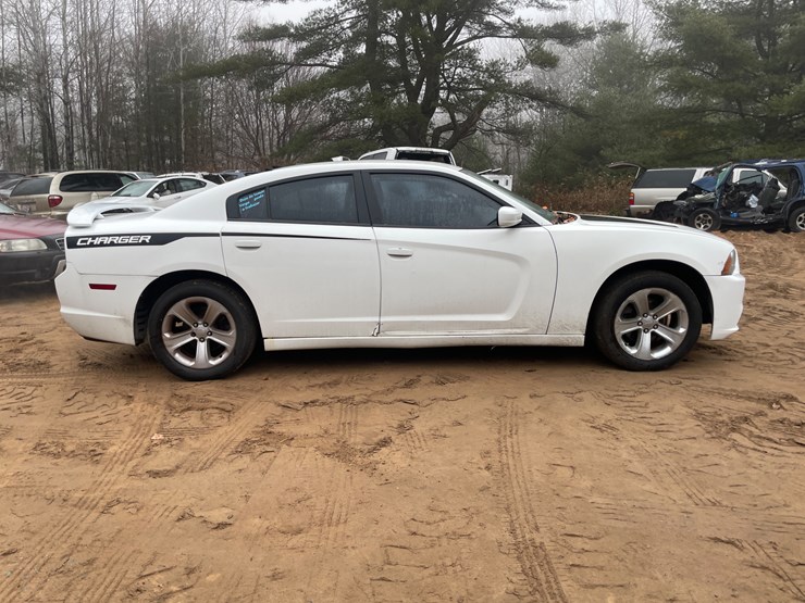 #268-•-2011-dodge-charger-(rhinelander,-wi)(title-in-delay)-image-8