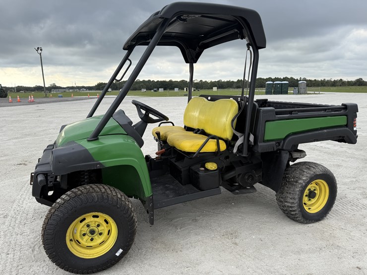 john-deere-gator-image-1