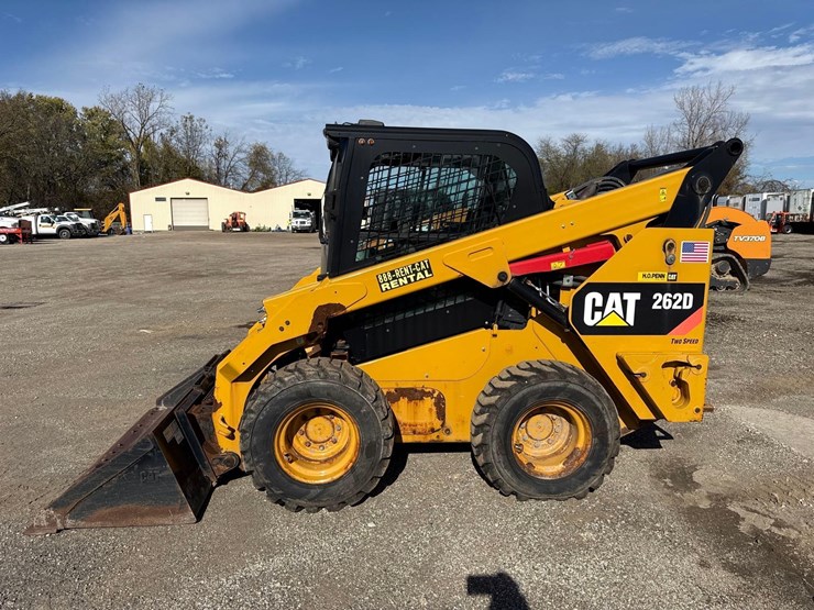 2017-caterpillar-262d-image-1