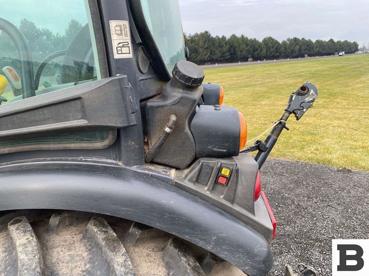 mccormick-x4.30v-tractor-image-23