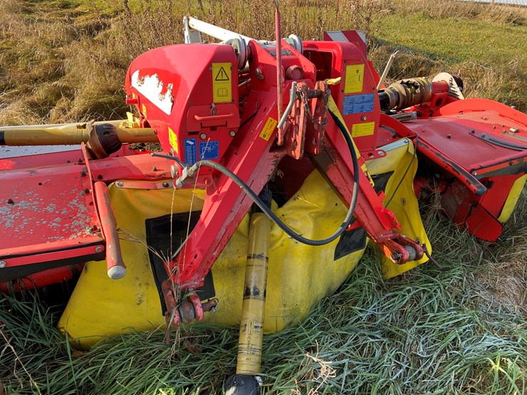 #8000-•-(2)-pottinger-triple-mowers-(colfax,-wi)-image-31
