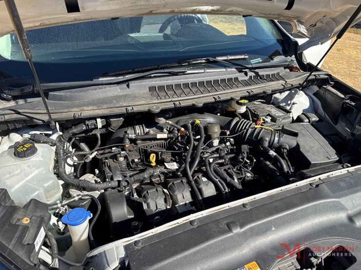 2020-ford-edge-se-image-10