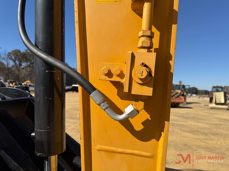 2020-kato-hd514mr-image-11