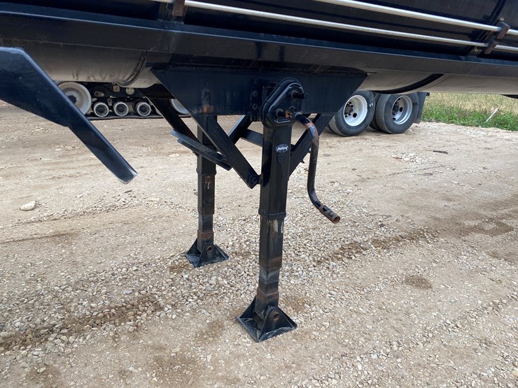 #1030-•-2014-northern-6000-gallon-semi-manure-tanker-trailer(has-wi-title)-(kewaunee,-wi)-image-26