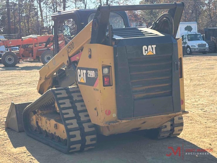 2017-caterpillar-299d2-image-23