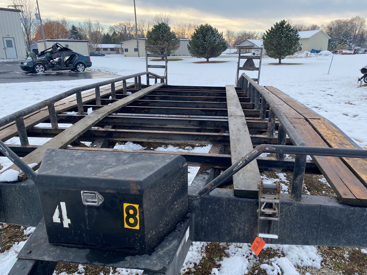 #1102-•-2014-nuhn-0252-crawler-hauler-trailer-(st.-nazianz,-wi)-image-45