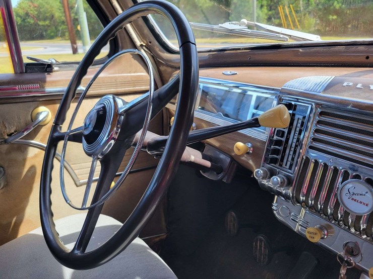 1948-plymouth-special-deluxe-image-81