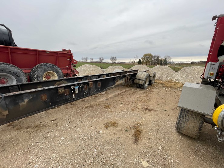 #1320-•-2002-trailer-frame-(has-wi-title)-(new-hostein,-wi)-image-3