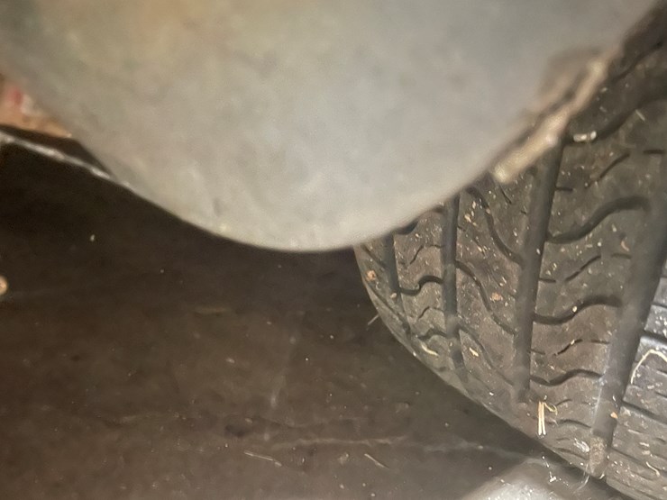 #260-•-1997-chrysler-(fall-creek,-wi)-(has-wi-title)-image-35