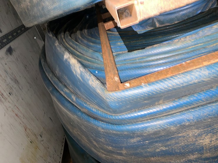 #8475-•-section-of-10"-bulldog-mainline-hose-(new-holstein,-wi)-image-1