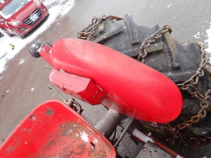 massey-ferguson-135-image-26