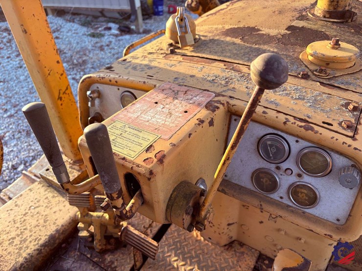 1977-caterpillar-d5-image-75