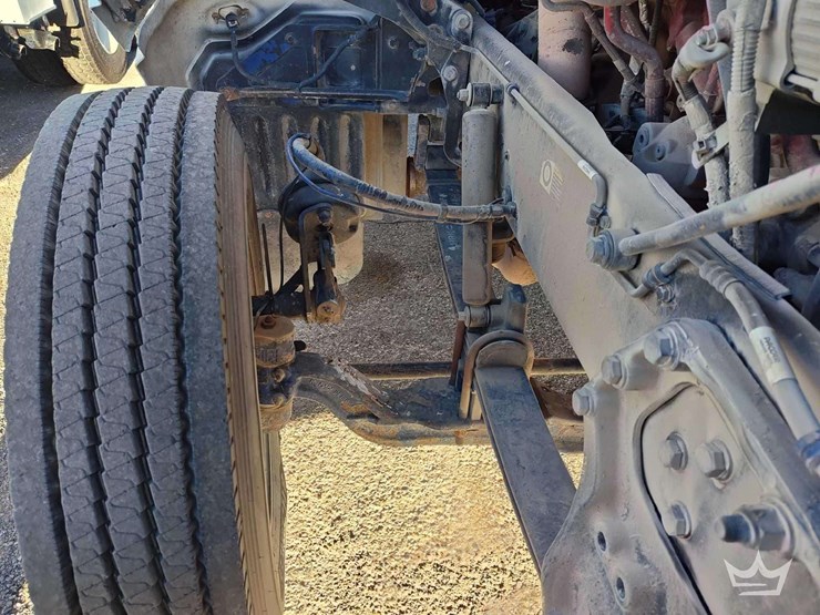 2012-peterbilt-386-image-19