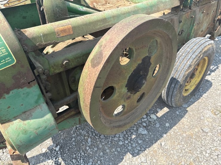 john-deere-24t-image-4