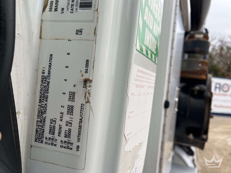 2010-international-7600-image-6