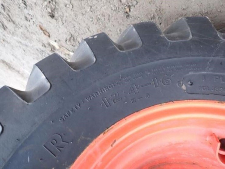 2014-kubota-b3350hsd-image-39