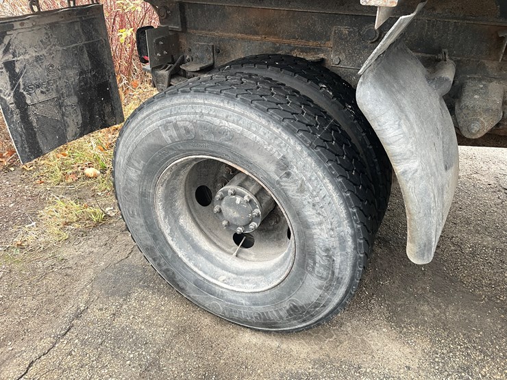 2001-gmc-topkick-image-12