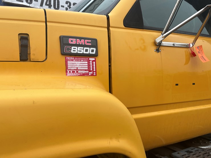 2001-gmc-topkick-image-56