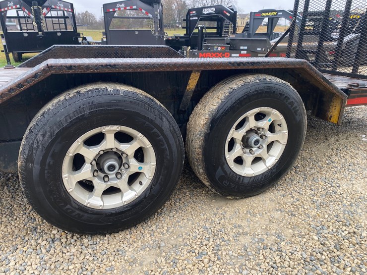 #310-•-2016-maxx-d-gooseneck-(helenville,-wi)-(has-wi-title)-image-5