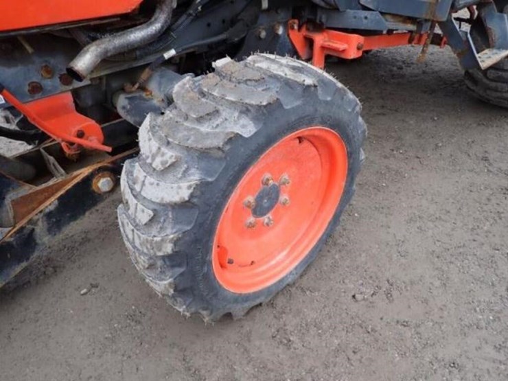 2017-kubota-b2650hsd-image-37