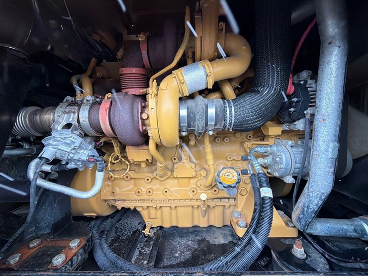 2021-morooka-mst2200vdr-image-15