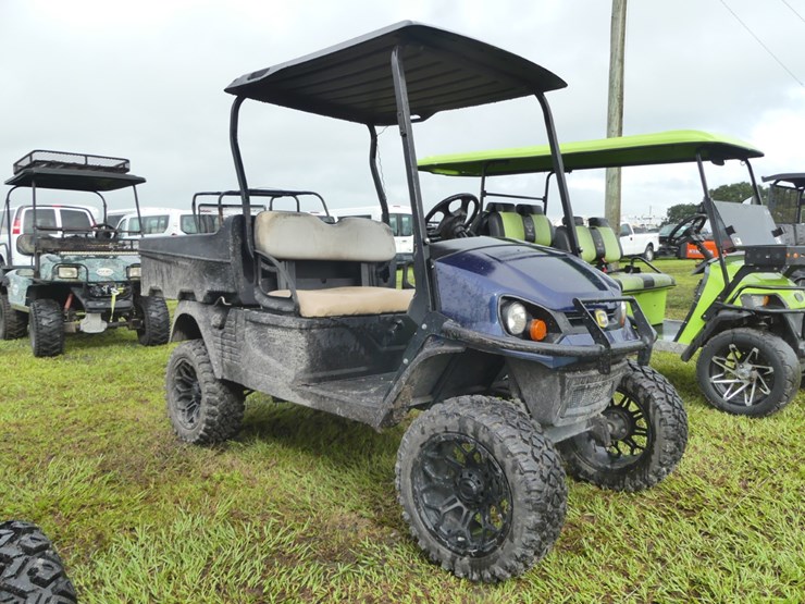cushman-hauler-1200x-golf-cart-image-2