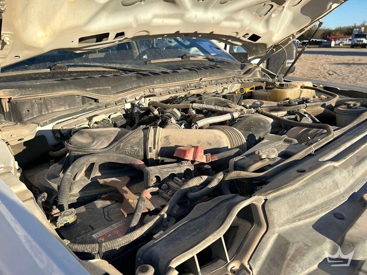 2019-ford-f550-image-9