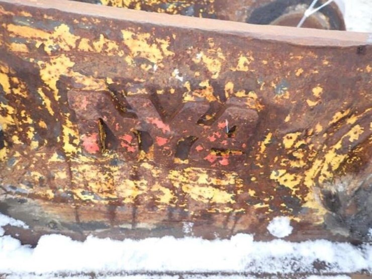 komatsu-pc200-image-3