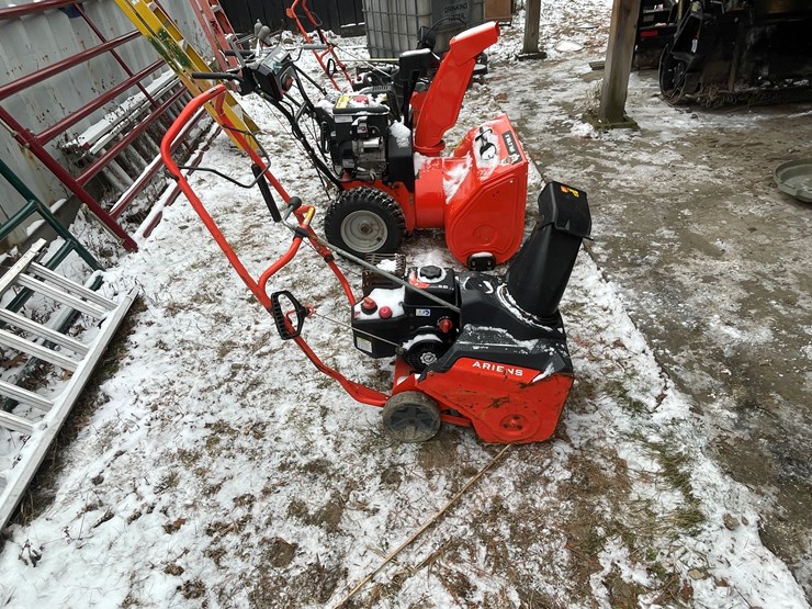 #2707-•-ariens-professional-21-snow-blower-(fall-creek,-wi)-image-4