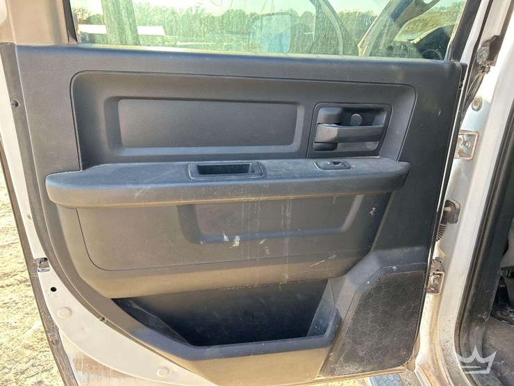 2018-utility-flatbed-image-20