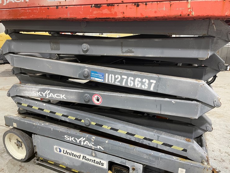 2014-skyjack-sjiii4632-image-28