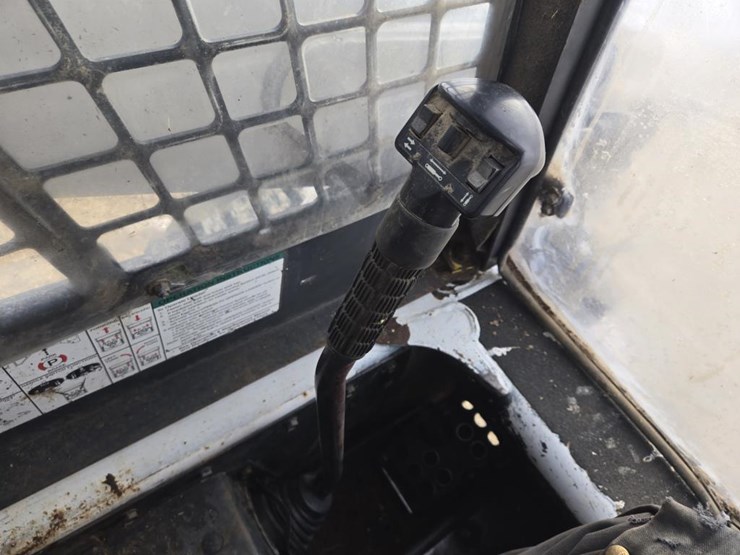 bobcat-s250-image-21