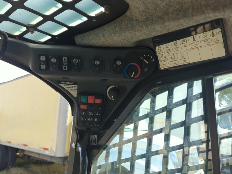 2023-deere-333g-image-13