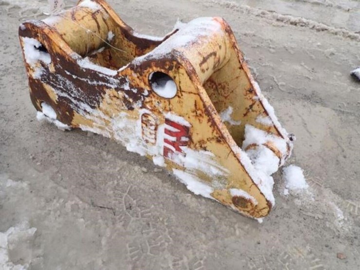 komatsu-pc200-image-5