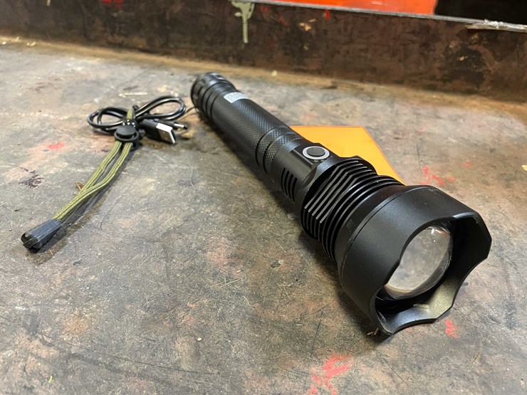 #8680-•-10"-led-flashlight,-ultra-bright,-high-lumen-(pr12)-image-2