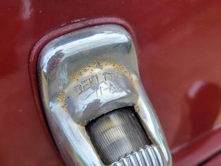 1948-ford-sedan-image-57