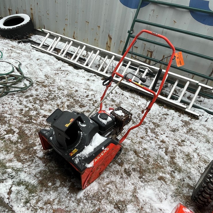 #2707 • Ariens Professional 21 Snow Blower (Fall Creek, WI)