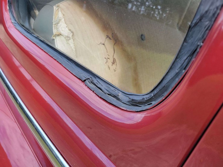 1948-ford-sedan-image-81