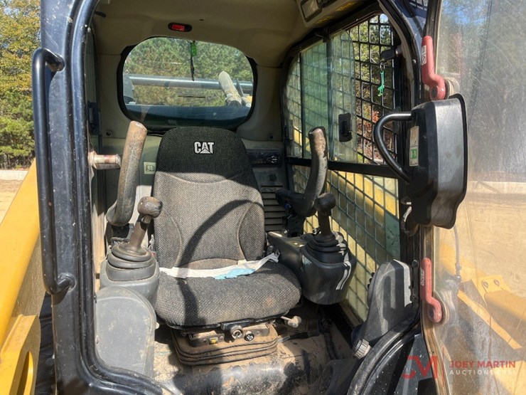 2017-caterpillar-299d-image-14