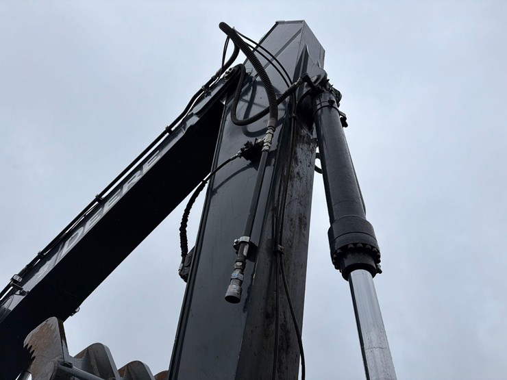 2019-deere-350g-lc-image-21